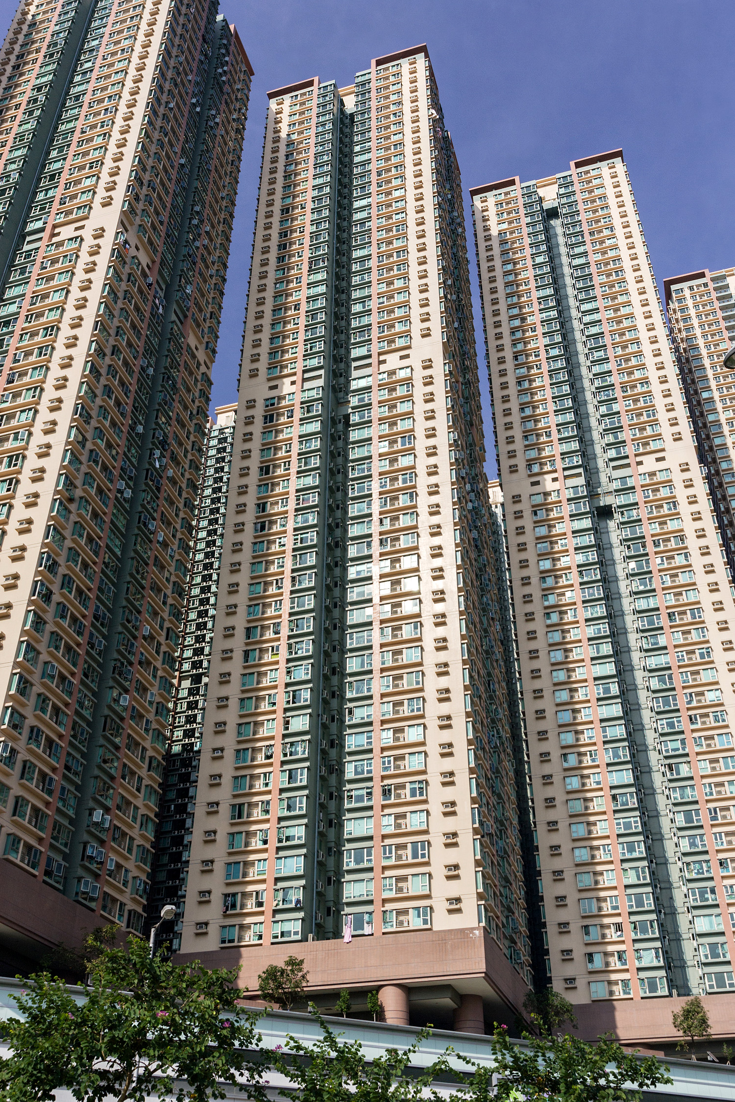 Park Central Tower 2, Hong Kong - View from the southwest. © Mathias Beinling